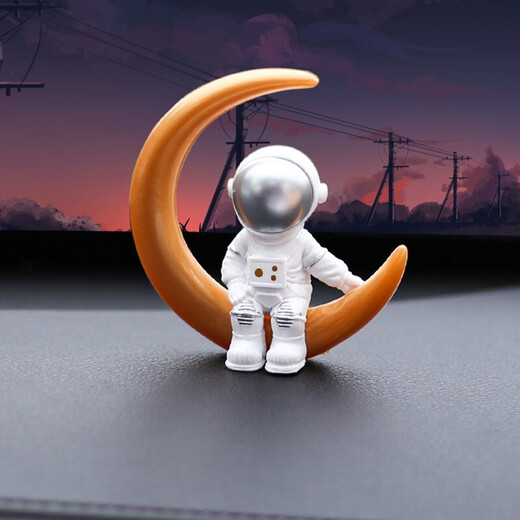 Cassegrain creative astronaut small ornaments desktop astronaut living room TV cabinet children's room layout home decoration furnishings bedside decompression decoration housewarming gift birthday gift gold 4-piece set