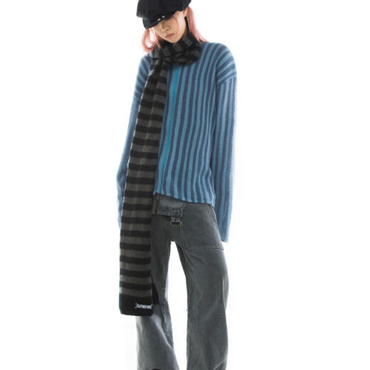 
Yuanle Shen mid-length punk dark versatile European and American ripped autumn and summer sweater for women couple stripes loose niche sweater new red one size