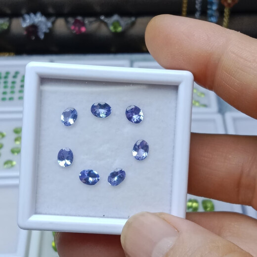 DRJEFUN's national stone tanzanite produced in Tanzania is natural unburned, pure and full of fire color 3*4 purple tone natural tanzanite