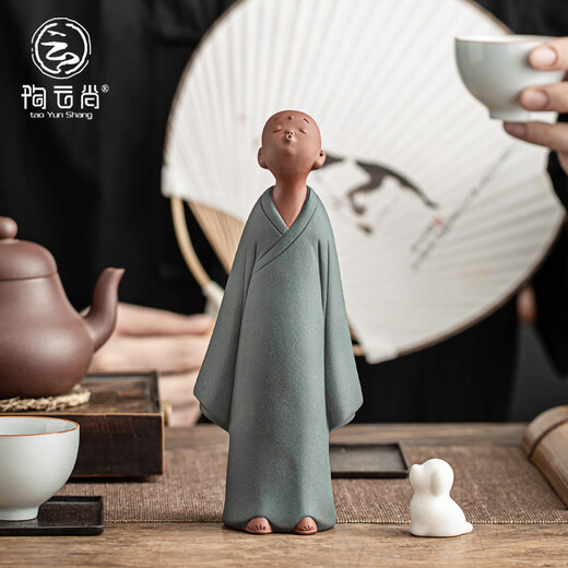 Tao Yunshang's ceramic Zen purple sand monk tea pet ornaments can be used to raise handmade tea and play tea table ornaments and tea accessories. Senior brother + second senior brother - two small white dogs for free