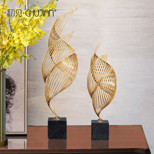 First sight of light luxury furnishings for the living room, office entrance cabinets, art metal furnishings, model room decorations, home crafts, Feng Sheng Shui Qi furnishings, a pair of marble models