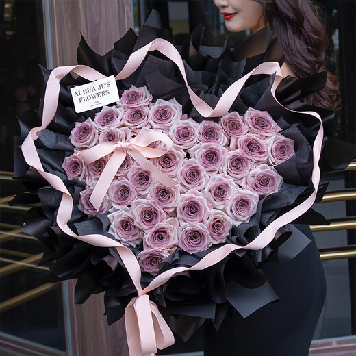 Huawang Flower Express flower gift ebony jam rose bouquet birthday gift for girlfriend and wife same-day delivery in the same city Zhao Zhao Hoshino 33 ebony jam roses in heart shape | JDMT01