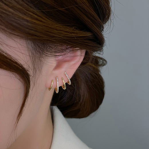 Idel Korean exaggerated earrings 2025 trendy women's earrings Internet celebrity personalized high-end ear jewelry Valentine's Day gift E1711 rhinestone claw earrings