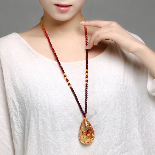 Chengyuanxiang CREORISETIN natural 5A water purified amber drop pendant sweater chain raw mineral beeswax amber necklace pendant women's original stone two-color blood amber bead chain style