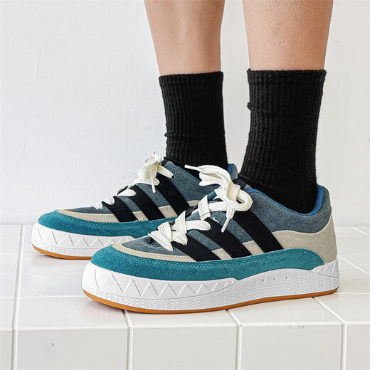 SUPNBA21 Shark Bread Chaussures 2025 Nouvelle marque de mode Chaussures de planche épaisses Sports décontractés Skateboard TRENDY SHOING BRESSIONNES SHOIS CASSOIRES SUPPLACES X9903 MI ORANGE 39
