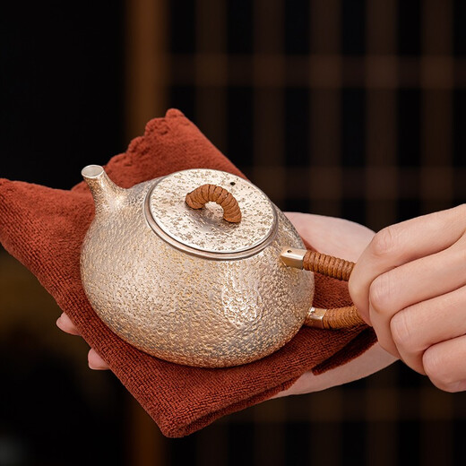Silver Age Jingzhou stone ladle silver teapot pure silver 999 household pot pure handmade kung fu tea set one piece silver teapot small rock eye pattern 210g 240ml