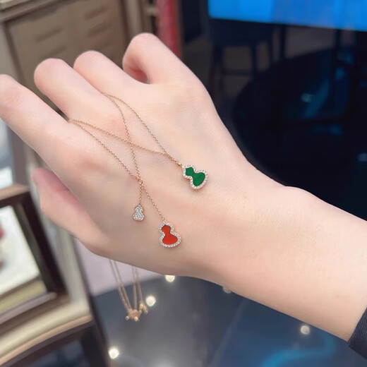 Fat Donglai's same style 18K gold gourd pendant necklace for women summer light luxury niche 2023 new k rose gold agate red agate double gourd necklace