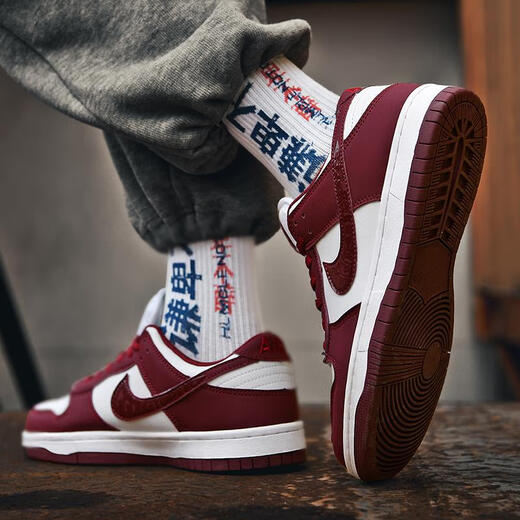 
Putian shoes Putian aj men's shoes Dunk sb panda spring official flagship low top AJ1 board shoes female air force number one big child 1699 meters green single layer 36 sizes