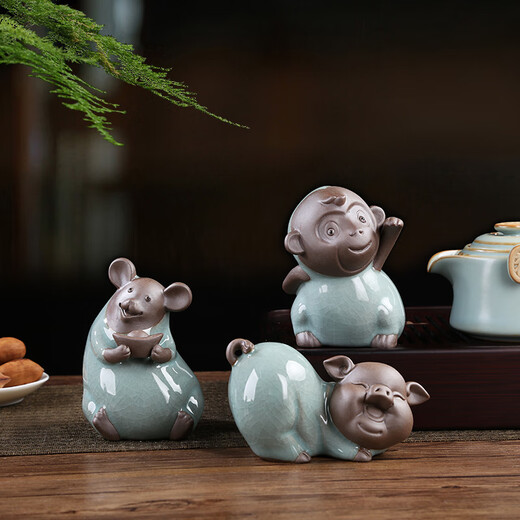 Leipin Ge Kiln tea pet ornaments. Open the piece to raise the twelve zodiac signs. Handmade tea toys. Mini cute tea table creative ornaments. Ge Kiln twelve zodiac tea pets - rat.