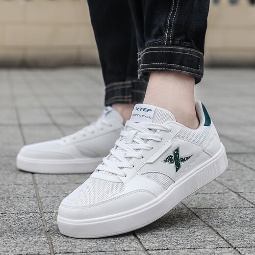 XTEP (XTEP) couple shoes men and women casual shoes summer trendy breathable lightweight wear-resistant non-slip skateboard shoes sports running shoes Mi-green-men's 7027 40