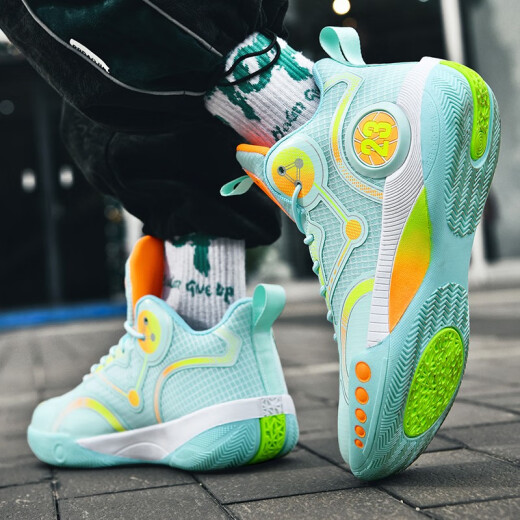Phantom 3 Basketballschuhe für Jungenschuhe für Kinder und Teenager Sportschuhe für die Lederoberfläche der Schüler ohne Schlupf Kobe Junior High School Schülern.