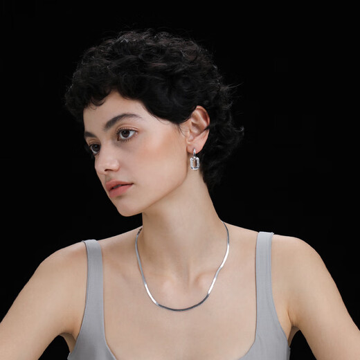 Fat Donglai's same style 18k gold necklace snake bone chain Qin Lan's same style Italian blade snake bone commuting versatile plated lock gold blade snake bone chain length 35+10cm