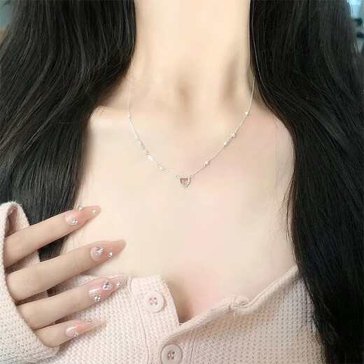 BJYL love necklace women's niche ins pendant clavicle chain jewelry practical birthday gift for girlfriend and best friend necklace + exquisite gift box