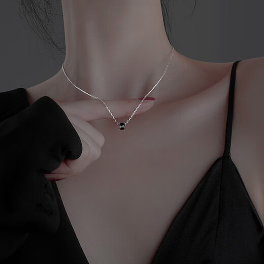 Ai Ying'er small waist necklace women's silver clavicle chain high-end fashion pendant Valentine's Day birthday gift for girlfriend and wife white small waist necklace