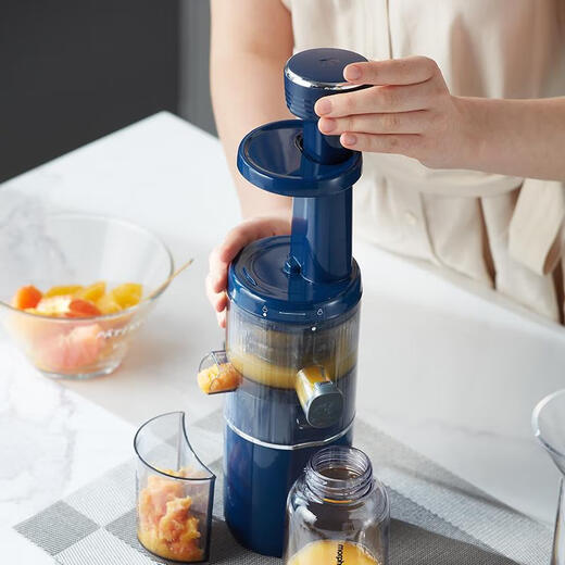 
Mofei MR9900 press rod bubble stick juice cup grinding head grinding mesh bubble bullet juicer MR9901 accessories MR9900 press rod coconut milk white