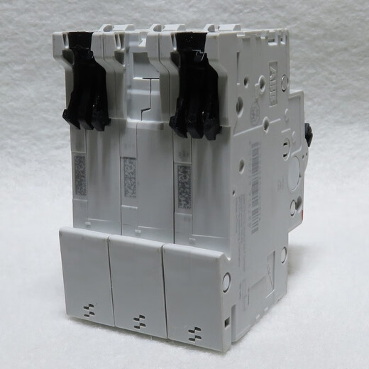 ABB kleiner Leistungsschalter-Luftschalter S203 3P Typ C C100A