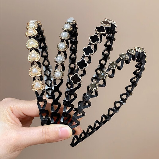 Daiyan pearl headband for women with bangs, broken hair, high-end headband, face wash, non-slip hair clips, hair accessories, hair bundles, pearl headband, broken hair artifact, random 2-piece set