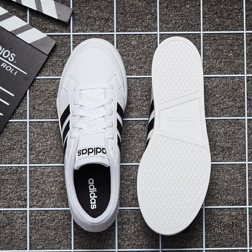 阿迪达斯 （adidas）新款三叶草男鞋秋冬冬季运动鞋轻便舒适透气复古时尚休闲鞋板 AW3889 42.5