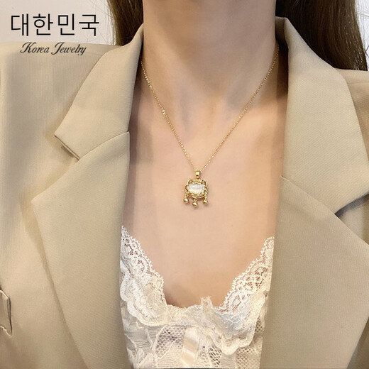 Nouveau collier de verrouillage de la paix rétro chinois pour les femmes de style chinois personnalisé la chaîne de la clavicule Tempérament micro-infligé Niche Pendant Gift XL671 Gold-Titanium Steel Chain