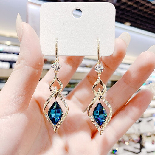 Idel Baroque Earrings 2025 New Trendy Retro Earrings Feminine Long Style Internet Celebrity Ear Studs Fashion Accessories Geometric Prismatic Synthetic Crystal Earrings E0018