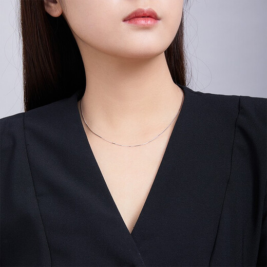Saturday Fortune (ZLF) PT950 platinum necklace women's snake bone chain fashionable versatile plain chain 2.92g 45cm