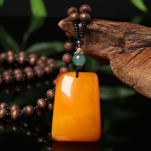 Fat Donglai same style beeswax pendant old color water drop long men and women ethnic style amber necklace chicken oil yellow square brand sweater old material beeswax water drop pendant