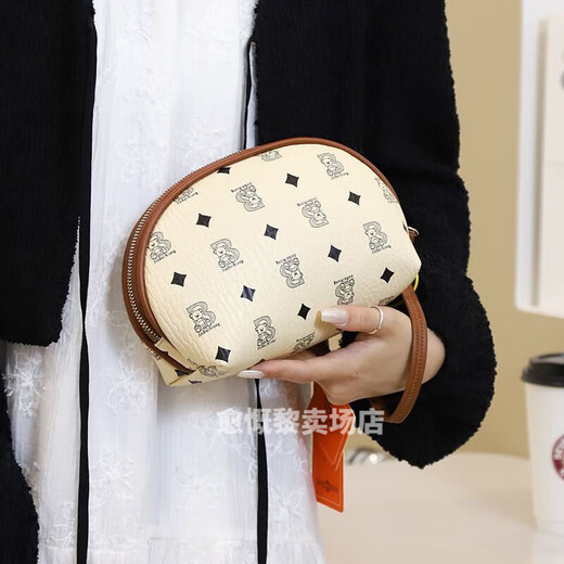 馍彭女士钱包2024新款高档女士小钱包手拿包包女2022新款潮流时尚小众 白色字母