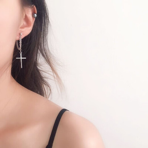 Hai Yiduo personalized cross earrings, handsome hip-hop earrings, cool style, high-end couple pendant earrings, social punk ear clips, cross chain, pair of earrings
