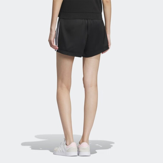 阿迪达斯（adidas）短裤女裤夏季跑步健身训练运动裤透气舒适休闲裤子 IP3889 黑色/三条纹 XS