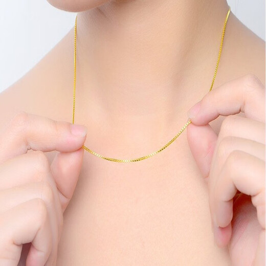 Fat Donglai quality colored gold snake bone chain 18K gold necklace for women gold versatile plain chain clavicle chain birthday gift snake bone necklace 1.8g x 45cm