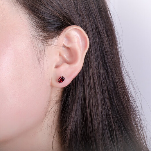 PHWULEE natural garnet earrings for women 925 silver women's earrings red gemstone light luxury simple exquisite simple versatile gift 2 carats