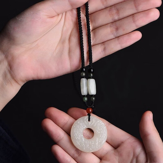 LANSILL jade Pixiu peace buckle couple necklace jade pendant niche Chinese Valentine's Day birthday gift for boyfriend and husband B2Y406 Pixiu peace buckle necklace