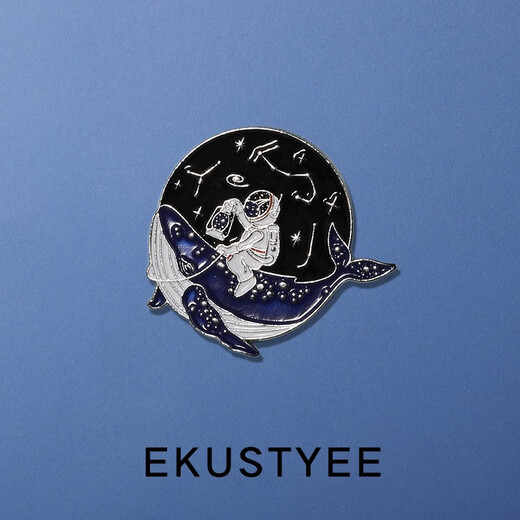 EKUSTYEE astronaut couple brooch whale cute creative men's and women's metal badge pin bag decoration drift bottle whale