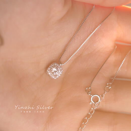 DL 1998 Sugar Cube Necklace Silver Necklace Girls 2024 New Niche Feeling Light Luxury Pendant Sugar Cube Clavicle Chain Silver Necklace