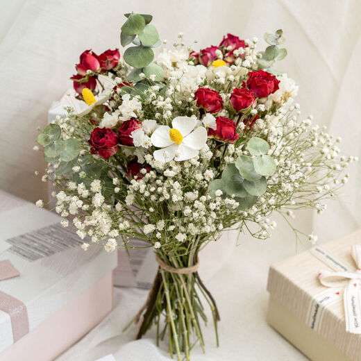 AIMAN Starry Little Roses Forget-Me-Not Dried Flower Bouquet Ins Style Home Furnishings Room Living Room Decoration Furnishings Lover Romantic Little Roses Full of Gypsophila + Pen Holder Ceramic Bottle