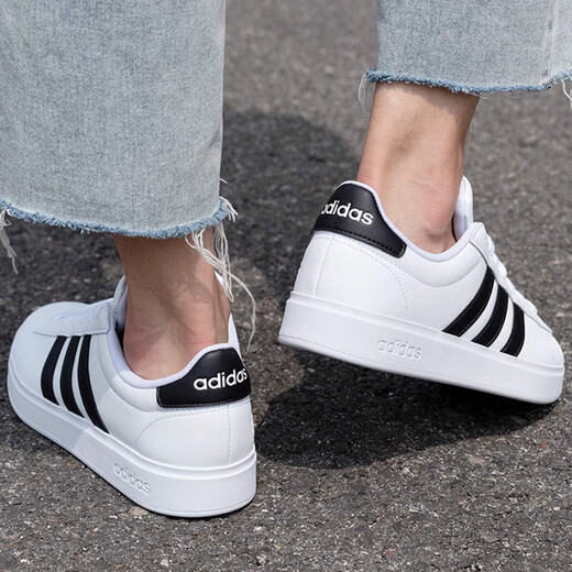 阿迪达斯（adidas）官方舰店男鞋 夏季新款运动鞋耐磨德训鞋滑板鞋透气休闲鞋男 9195-白色-皮质三条纹板鞋 41