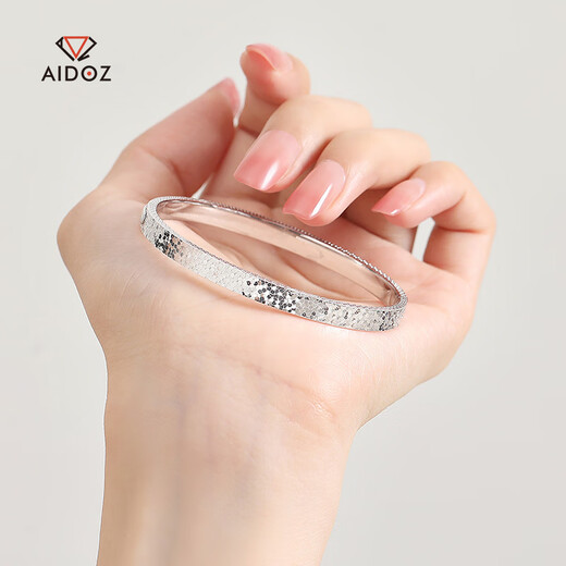 Aido Diamond New Explosive Platinum Crushed Ice Bracelet Women's Fashion pt950 Pure Platinum Oval Semi-Solid Royal Concubine Bracelet Oval Inner Diameter 54mm Weight 11.90g Width About 3mm