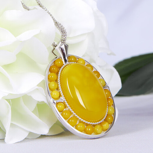 Mingpo Shijia S925 Silver Inlaid Beeswax Pendant Women's Natural Amber Pendant Design Sweater Chain for Girlfriend's Birthday Gift