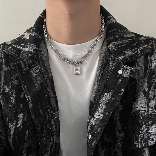 QMXD necklace men's trendy hip-hop men's clavicle chain high-end American retro boy pendant titanium steel non-fading gift for boyfriend