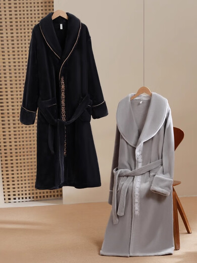 Yalu Nightgown Men's Automn and Winter Style Coral Velvet Plus Velvet Bathroped Bathrobe Robe Pajamas Men's grande taille Home Clothing NSCBF-YA Black Broidered Nightgown XL 135-155Jin [Jin est égal à 0,5 kg]