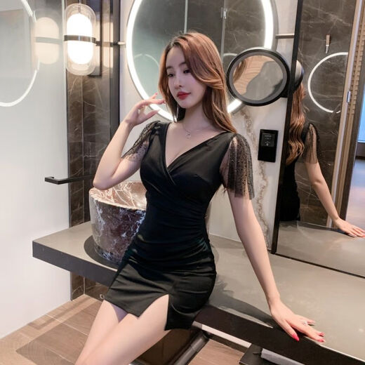 
Jingya sexy low-cut nightclub dress for women nightclub women's dress and slim hips nightclub nightclub nightclub work clothes. Chinese Valentine's Day gift black short style. Chinese Valentine's Day gift L