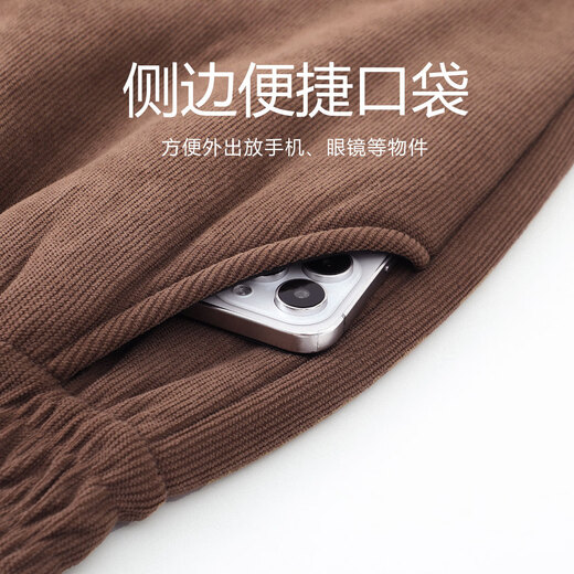 Mrs. Tang Dynasty velvet middle-aged and elderly mothers' autumn and winter pants grandma's straight trousers are loose outer wear western style casual pants