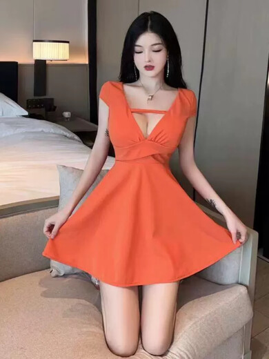 陆栈春夏特大码300斤胖mm夜店风深v领显瘦辣妹短袖连衣裙遮肚短裙 白色 L 建议100-120斤
