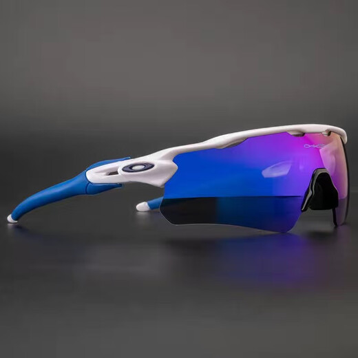 Oakley 9208 Radsport Sonnenbrille Oakley Tag und Nacht Dual-Purple-Photosensitive Farbwechsel Sport Sonnenbrille Schwarzes Rahmen Schwarzes Blatt-polarisierte photosensitive Farbänderung 2 Linsen transparent Blau