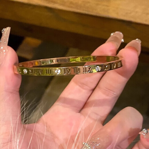 Fat Donglai's same style small waist bracelet titanium steel non-fading Roman numeral bracelet girls' bracelet light luxury niche boutique two sets of high quality