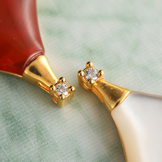 Mi Ling all-over 18k gold pendant red agate mother-of-pearl skirt small earrings earrings AU750 steel stamped ladies gift K gold color (diamond) red agate small skirt pendant