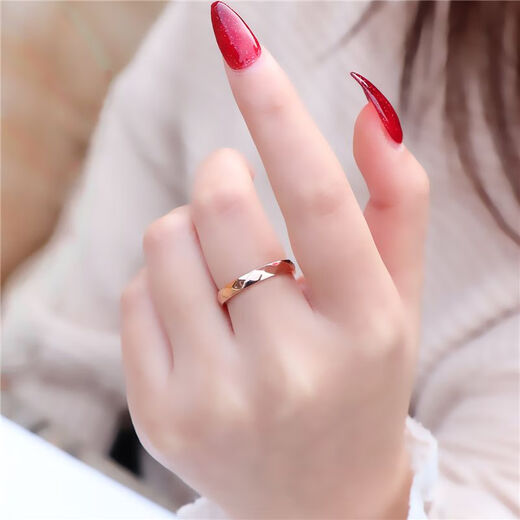 Giventi GEFIODEY light luxury ring men and women internet celebrity simple fashionable personality titanium steel 18k rose gold couple ring index finger ring silver (fine face width 2.5mm) US size 9