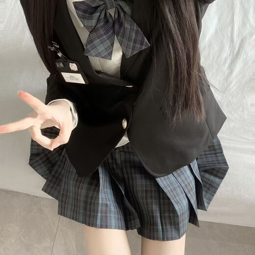 Luo Meijiang jk uniform blazer spring and autumn original style college style school supply sense short coat women's cardigan JK two-button black suit It is recommended to go up one size S