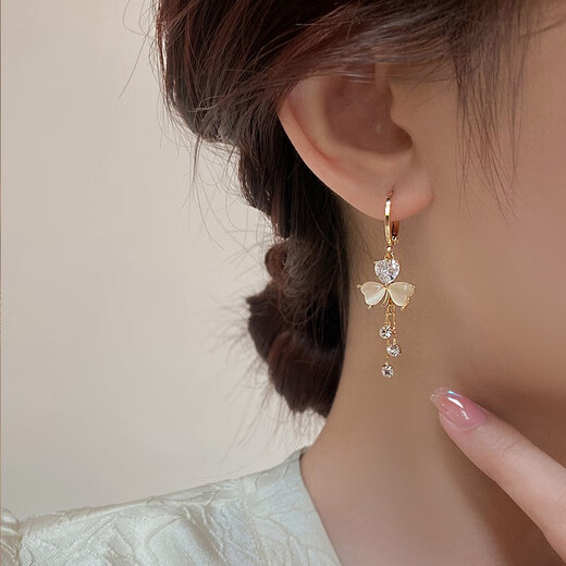 Idel's new niche design, high-end tassel earrings, light luxury, clover earrings, earrings, birthday gifts for girls, golden clover tassel earrings E2683
