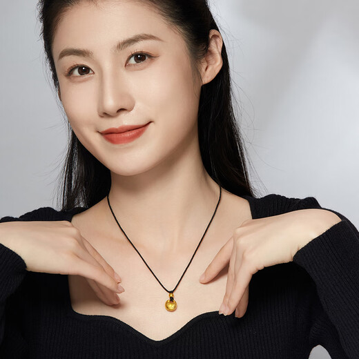 Old Temple Gold Pendant Women's Football Golden Fat Fortune Small Gold Tuo Gold Necklace Little Fat Fortune as a Gift for Girlfriend's Baby's Birthday 100th Birthday Large Edition Fat Fortune Approximately 1.1g